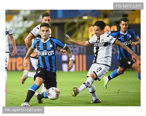 国际米兰陷危机：战术僵化与管理失策动摇豪门地位